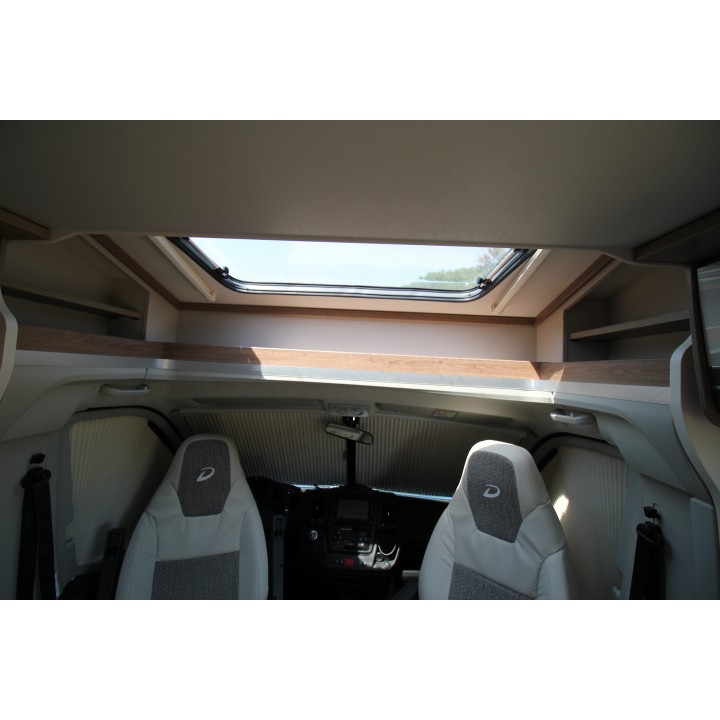 Camping-car profilé Dethleffs Trend d'occasion très bon état T7057EB